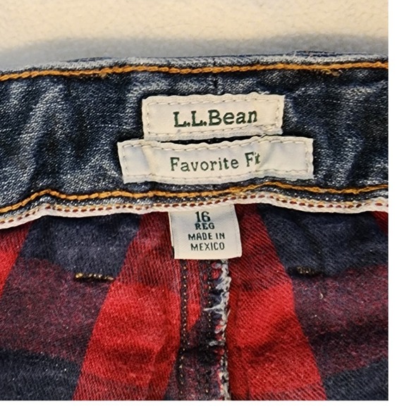 L.L.Bean Favorite Fit Jeans Red Plaid Cuffed Denim Pants Size 16 Regular - Picture 3 of 10